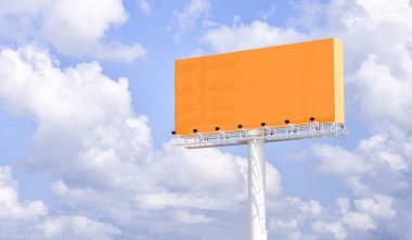 Açık hava turuncu billboard açık gökyüzünde. Reklamcılık veya halkla ilişkiler kavramı.