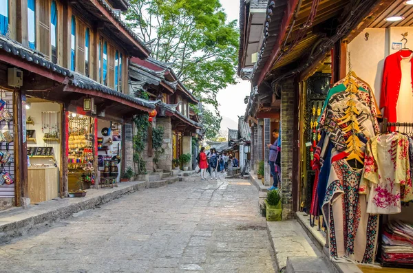 Malebný pohled staré město Lijiang v Yunnan, Čína. — Stock fotografie