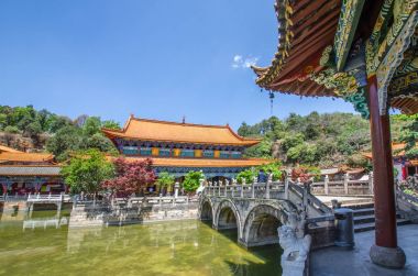Yuantong tapınağıdır Kunming, Yunnan Eyaleti, Çin en ünlü Budist tapınağı.