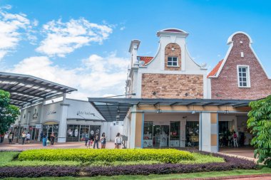  En büyük alışveriş merkezinde Alor Gaja, Malacca Freeport A'Famosa çıkış olduğunu.