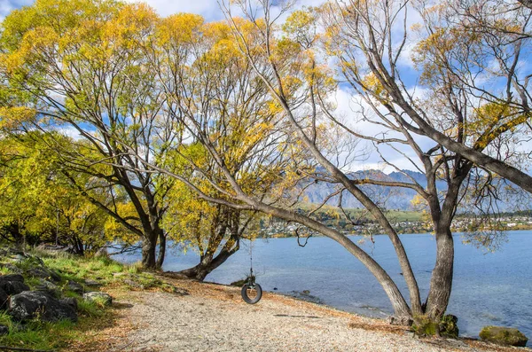 Bela paisagem de outono do Lago Wanaka na Nova Zelândia . — Fotografia de Stock