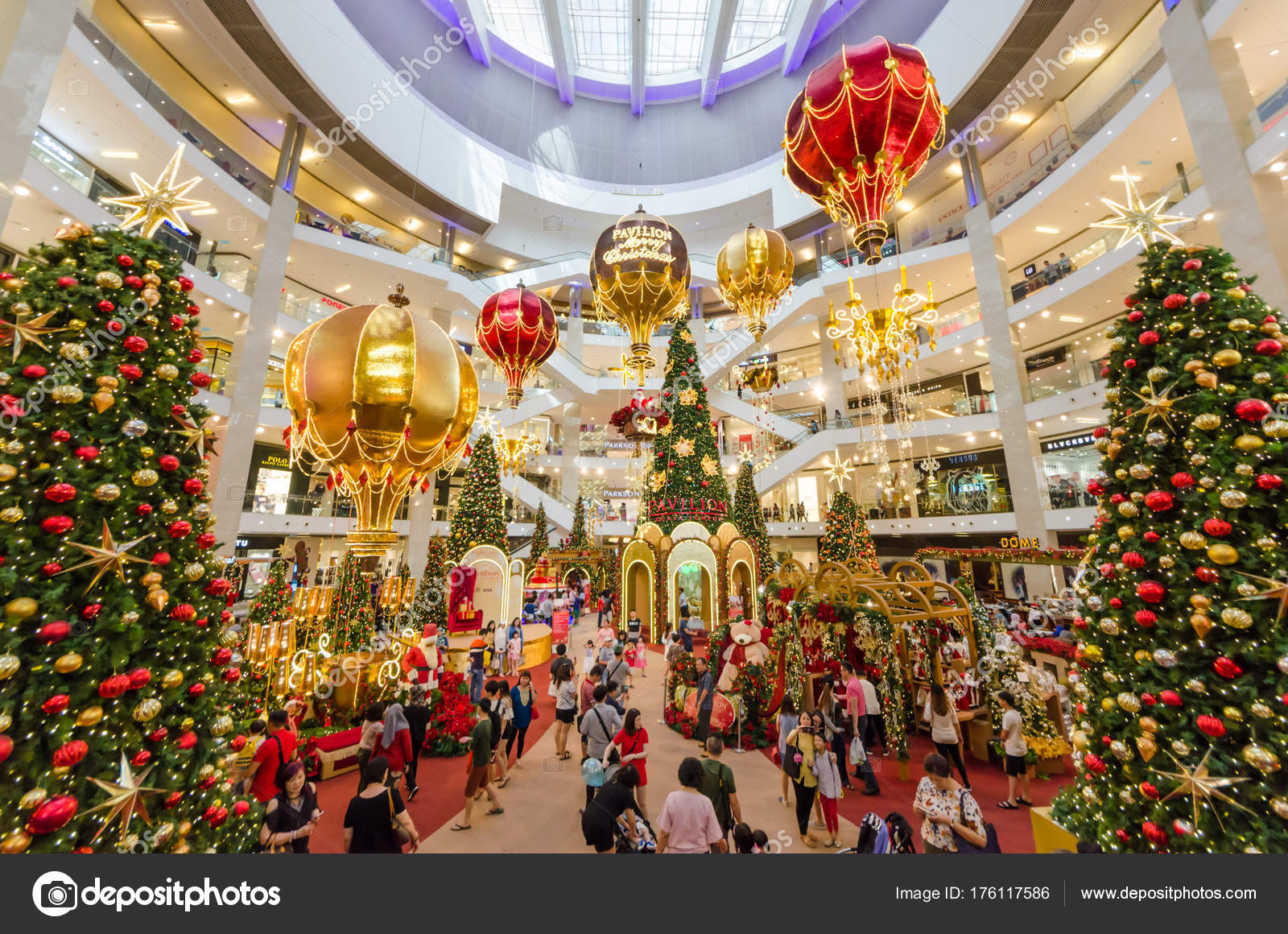 Kuala Lumpur Malaysia December 2017 Christmas Decoration Pavilion Kuala Lumpur Stock Editorial Photo C Gracethang 176117586