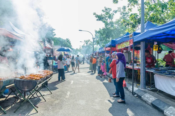Kuala Lumpur Malaysia July 2015 People Seen Walking Buying Foods — Stock Photo, Image