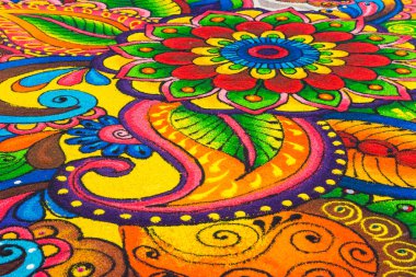Diwali ya da Deepavali kutlamaları için güzel renkli Hint geleneksel rangoli süslemeleri.