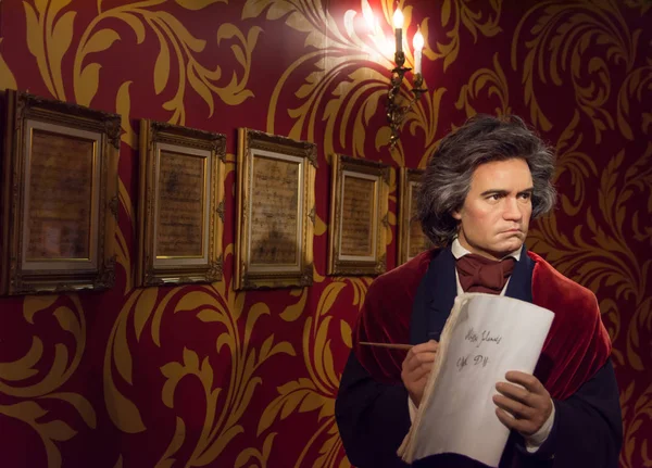 Ludwig van beethoven wachsfigurenausstellung im madame tussauds museum, siam entdeckung in bangkok thailand. — Stockfoto