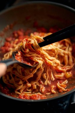 Domates soslu spagetti.