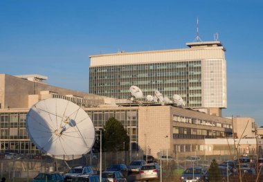 Kavci hills Prag çek yapı televizyon