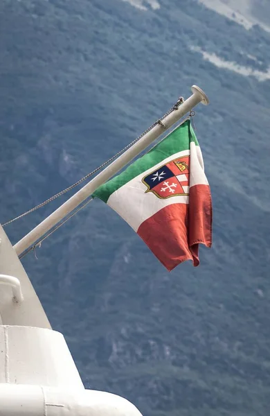 Flaga marynarki cywilnej Włoch — Zdjęcie stockowe