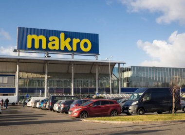 Para kazan ve taşı.