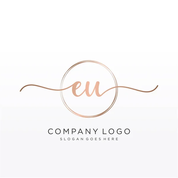 Logo Écriture Initiale Avec Cercle Dessiné Main Vecteur Modèle — Image vectorielle