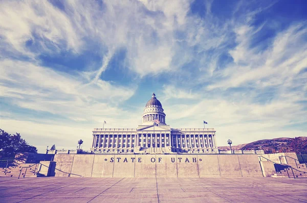 Vintage stiliserade Utah State Capitol-byggnaden i Salt Lake City. — Stockfoto