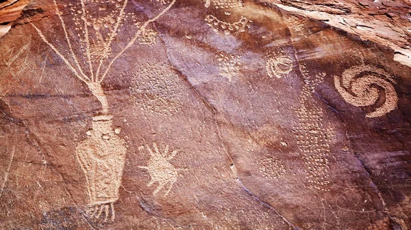 Petroglifi nel monumento nazionale dei dinosauri, Utah, USA — Foto Stock