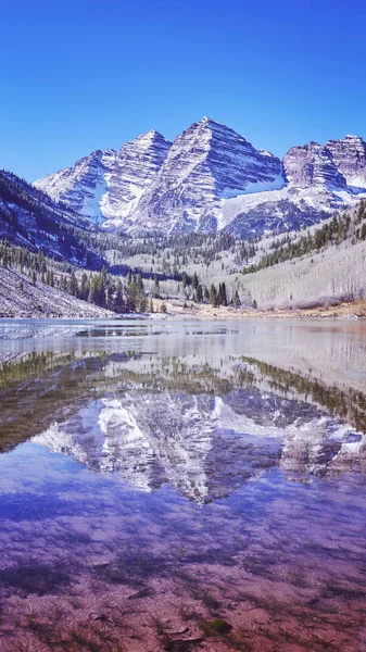 Maroon Bells mountain lake landscape, Colorado, Stati Uniti d'America . — Foto Stock