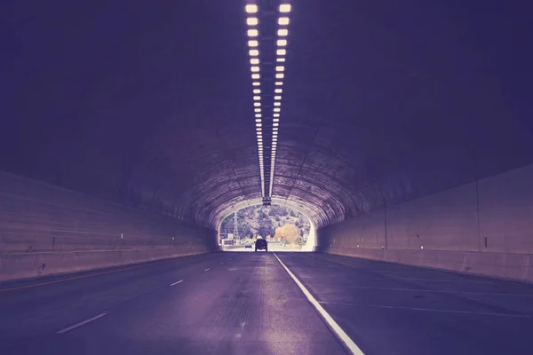 Tunnel sur l'autoroute interétatique 70, Colorado, USA . — Photo