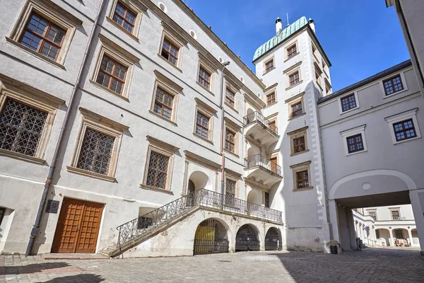 Imagen de gran angular del Castillo de los Duques de Pomerania en Szczecin . — Foto de Stock