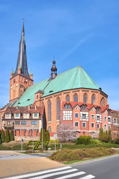 Catedral Basílica de Santiago Apóstol en Szczecin, Polonia — Foto de Stock
