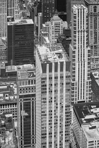 Schwarz-Weiß-Luftbild von Manhattan Wolkenkratzern, ny. — Stockfoto