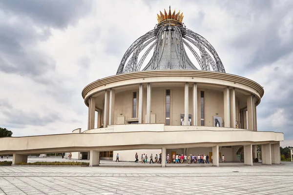 Nyligen byggde Shrine of Our Lady Star av ny evangelisation och Johannes Paulus Ii. — Stockfoto