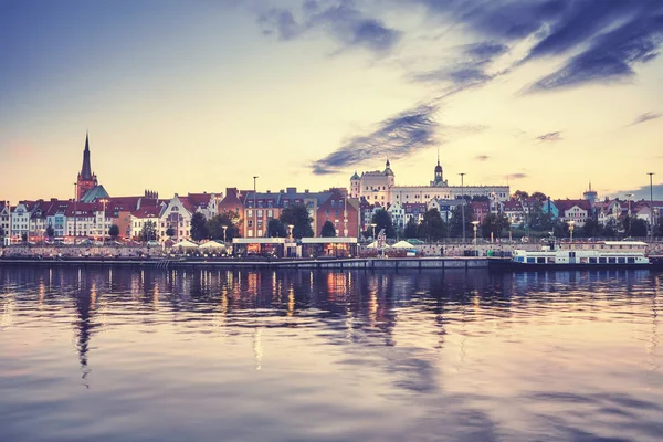 Szczecin waterfront adlı günbatımı, Polonya. — Stok fotoğraf