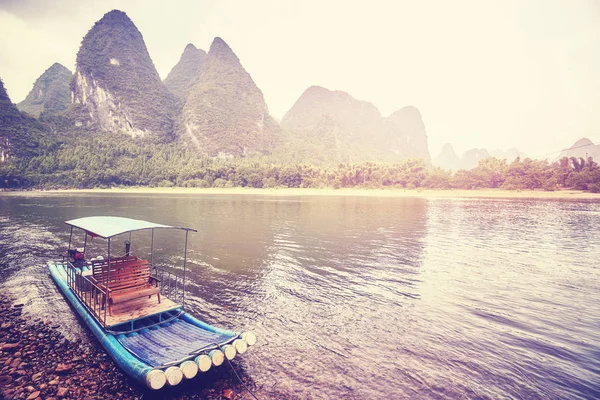 Bamboo raft at Li River, Xingping, China. — Stock Photo, Image