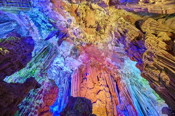 Reed flüt mağara Guilin, Çin. — Stok fotoğraf