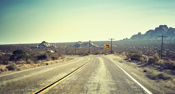 Пустеля шосе, подорожі концепцію, США. — стокове фото