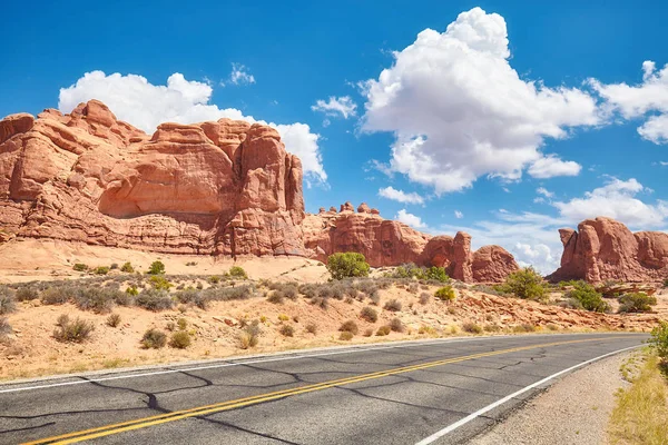 Strada panoramica, immagine concetto di viaggio, Stati Uniti d'America . — Foto Stock