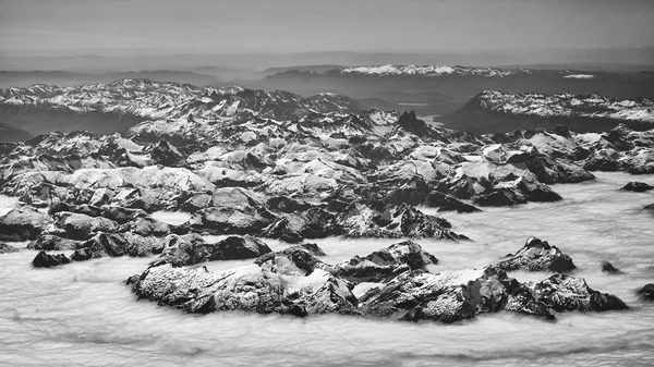 Аэрофотоснимок горного хребта Анд, Чили — стоковое фото