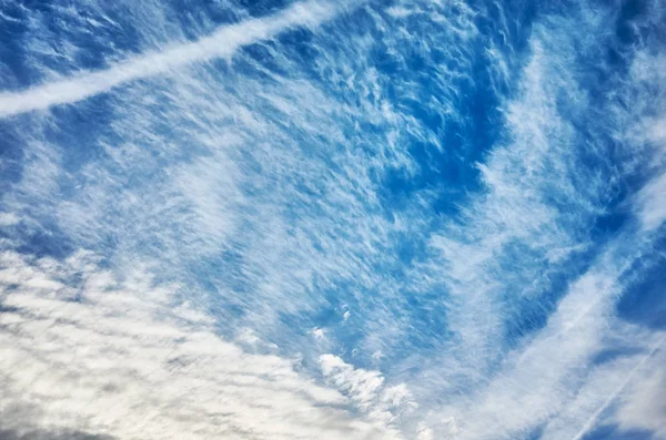 雲と青空、自然の背景 — ストック写真