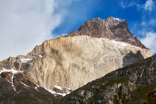 Cuernos del Paine rock formations, Chile. — ストック写真