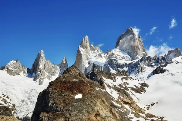 Fitz roy bergketen, Argentinië. — Stockfoto