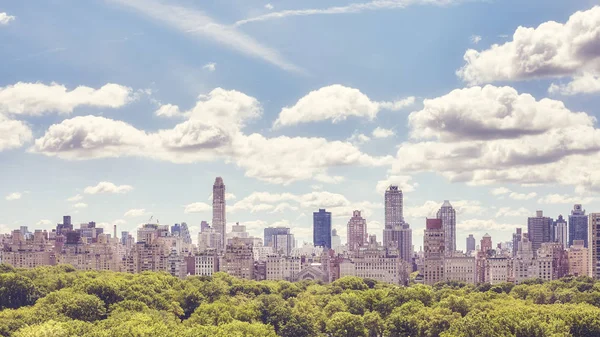 Manhattan Upper East Side skyline over Central Park, NYC. — Stock Photo, Image