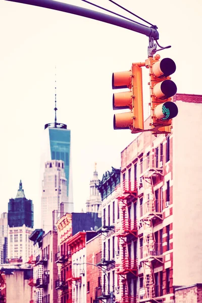 Imagen vintage tonificada de los semáforos de Nueva York . — Foto de Stock