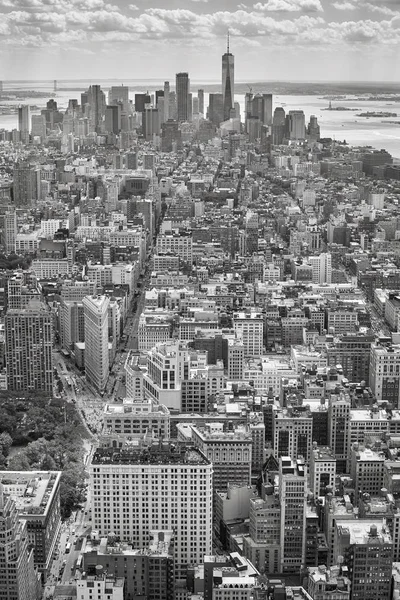 Foto aérea en blanco y negro del Manhattan, Nueva York . —  Fotos de Stock