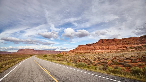 Malerische Straße im Canyonlands Nationalpark, USA. — Stockfoto