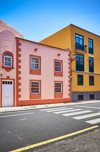 Kleurrijke Huizen Aan Een Straat Laguna Oude Stad Tenerife Spanje — Stockfoto