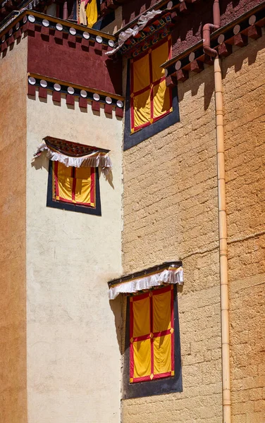 Architekturdetails Des Songzanlin Klosters Des Größten Tibetisch Buddhistischen Klosters Yunnan — Stockfoto