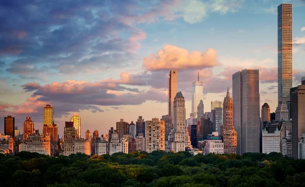 New York City Yukarı Doğu Yakası Günbatımında Central Park Üzerinde — Stok fotoğraf