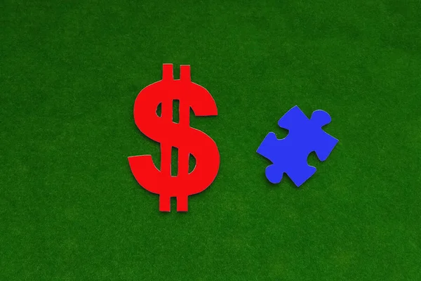 ドル記号は赤で 緑の背景にパズルのピースです 金融取引 — ストック写真