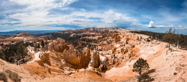 美国犹他州布莱斯国家公园的壮丽景色 — 图库照片