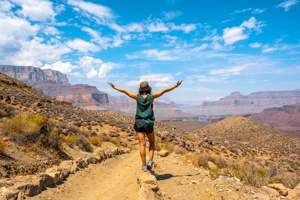 Trekking Femme Dans Parc National Grand Canyon Arizona Usa — Photo