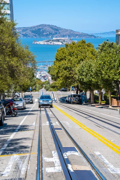 サンフランシスコ カリフォルニア州 アメリカ 2019年8月 ロンバード ストリートと背景の都市の詳細 — ストック写真