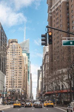 New York, ABD - 5 Ocak 2020: Manhattan 'daki güzel gökdelenler