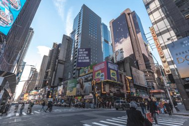 New York, ABD - 5 Ocak 2020: New York 'taki ünlü Times Meydanı