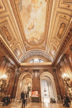 New York, ABD - 5 Ocak 2020: New York Ulusal Kütüphanesi 'nin içi