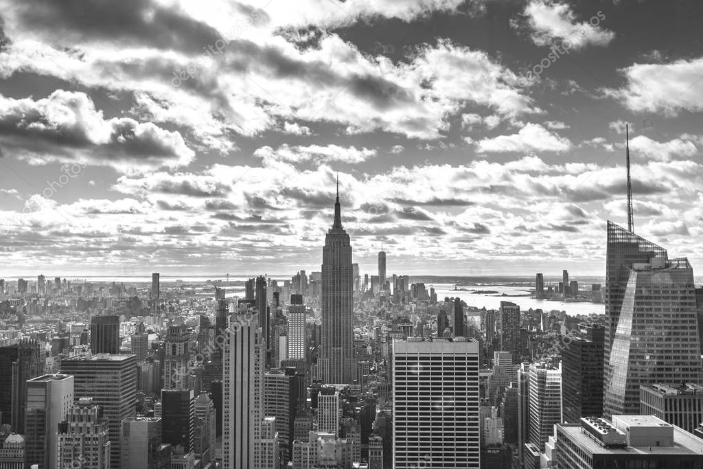 amazing view of New York City skyline, Manhattan, black and white