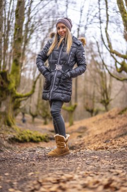 sonbahar Park genç kadının portresi