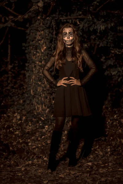 Retrato Jovem Com Maquiagem Assustadora Halloween Dia Dos Mortos Tema — Fotografia de Stock