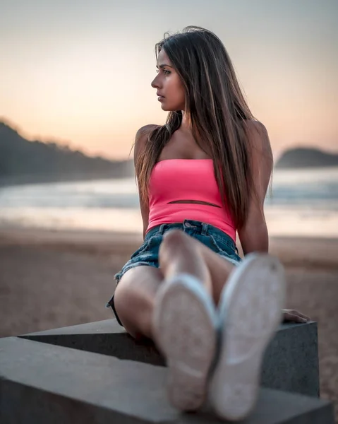 Retrato Moda Mulher Jovem Atraente Praia Zarautz — Fotografia de Stock