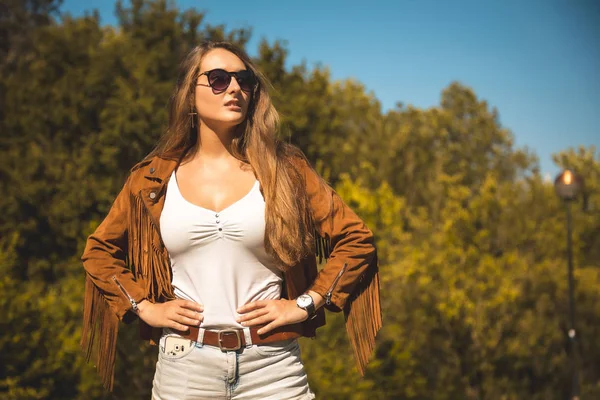 Outdoor Portrait Attractive Young Woman — Stock Photo, Image